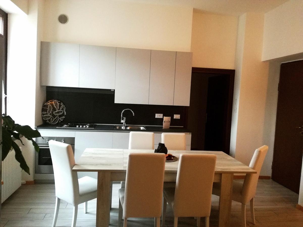 Dante Rooms And Apartment Trento Dış mekan fotoğraf